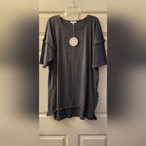 Umgee top. Size large.